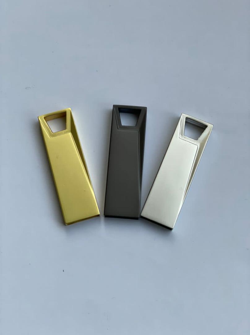فلش مموری تبلیغاتی 32 گیگ کد M21 (تا 100 عدد)